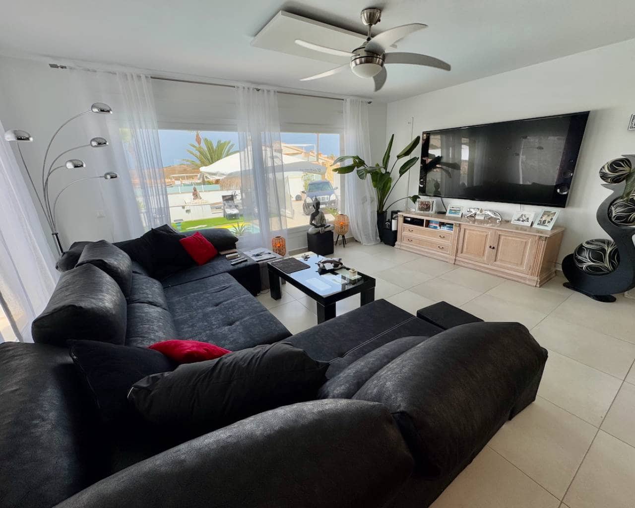 6 sypialnia Willa na sprzedaż w Ciudad Quesada z basenem garażem - 685 000 € (Ref: 9426099)