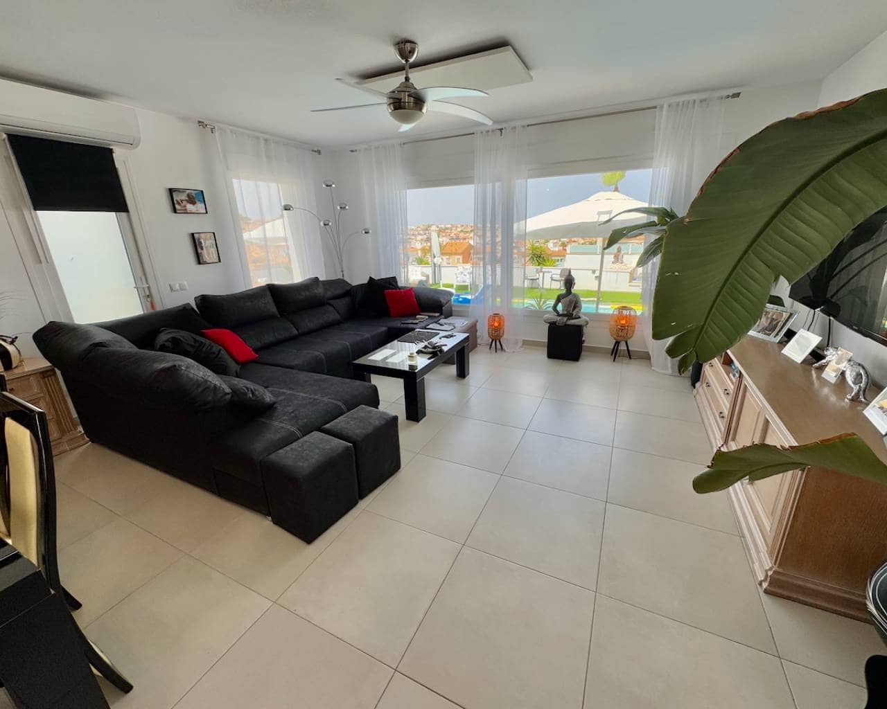 6 sypialnia Willa na sprzedaż w Ciudad Quesada z basenem garażem - 685 000 € (Ref: 9426099)