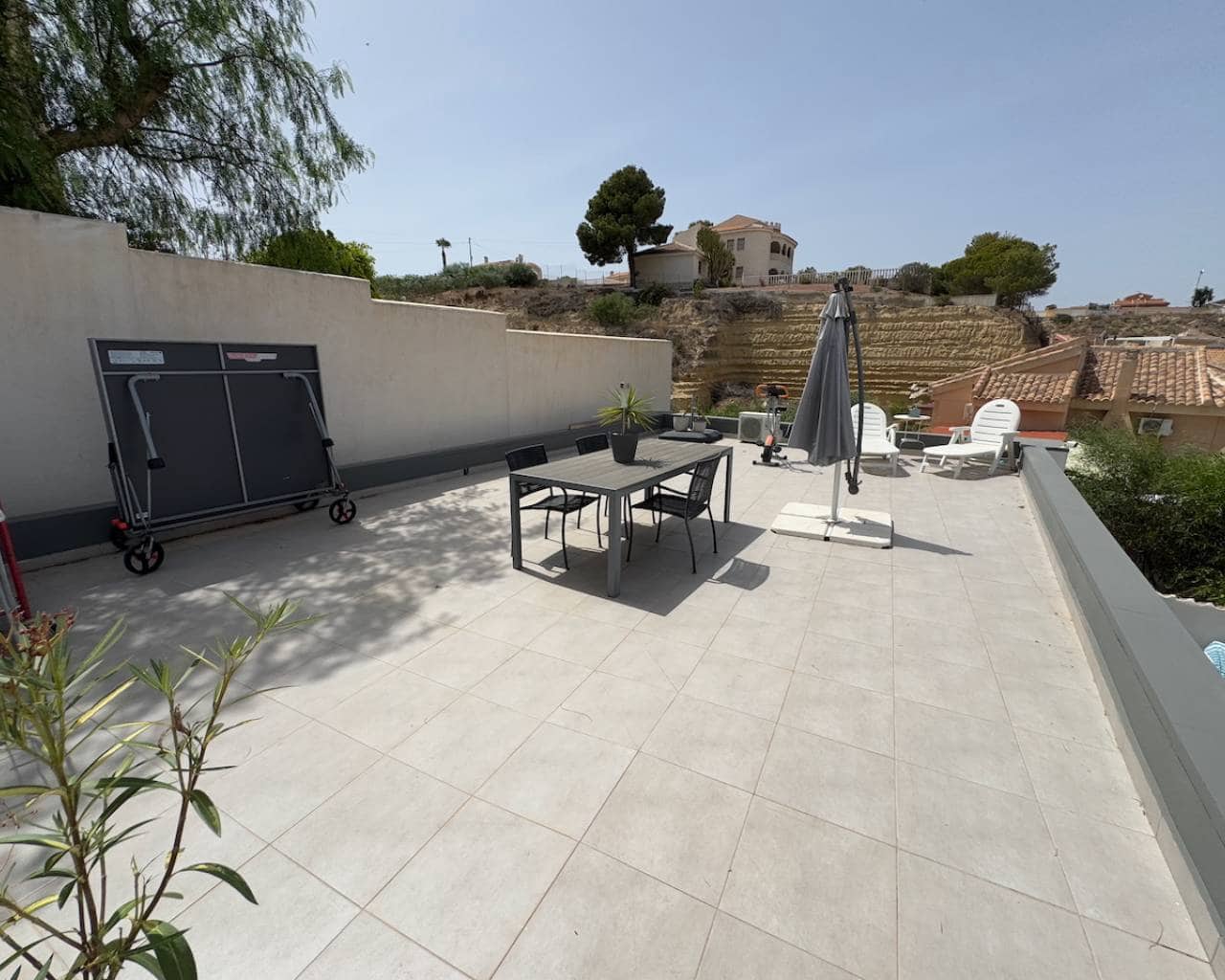 6 sypialnia Willa na sprzedaż w Ciudad Quesada z basenem garażem - 685 000 € (Ref: 9426099)