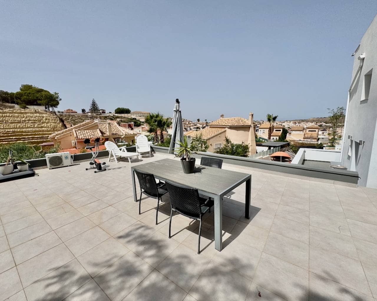6 sypialnia Willa na sprzedaż w Ciudad Quesada z basenem garażem - 685 000 € (Ref: 9426099)