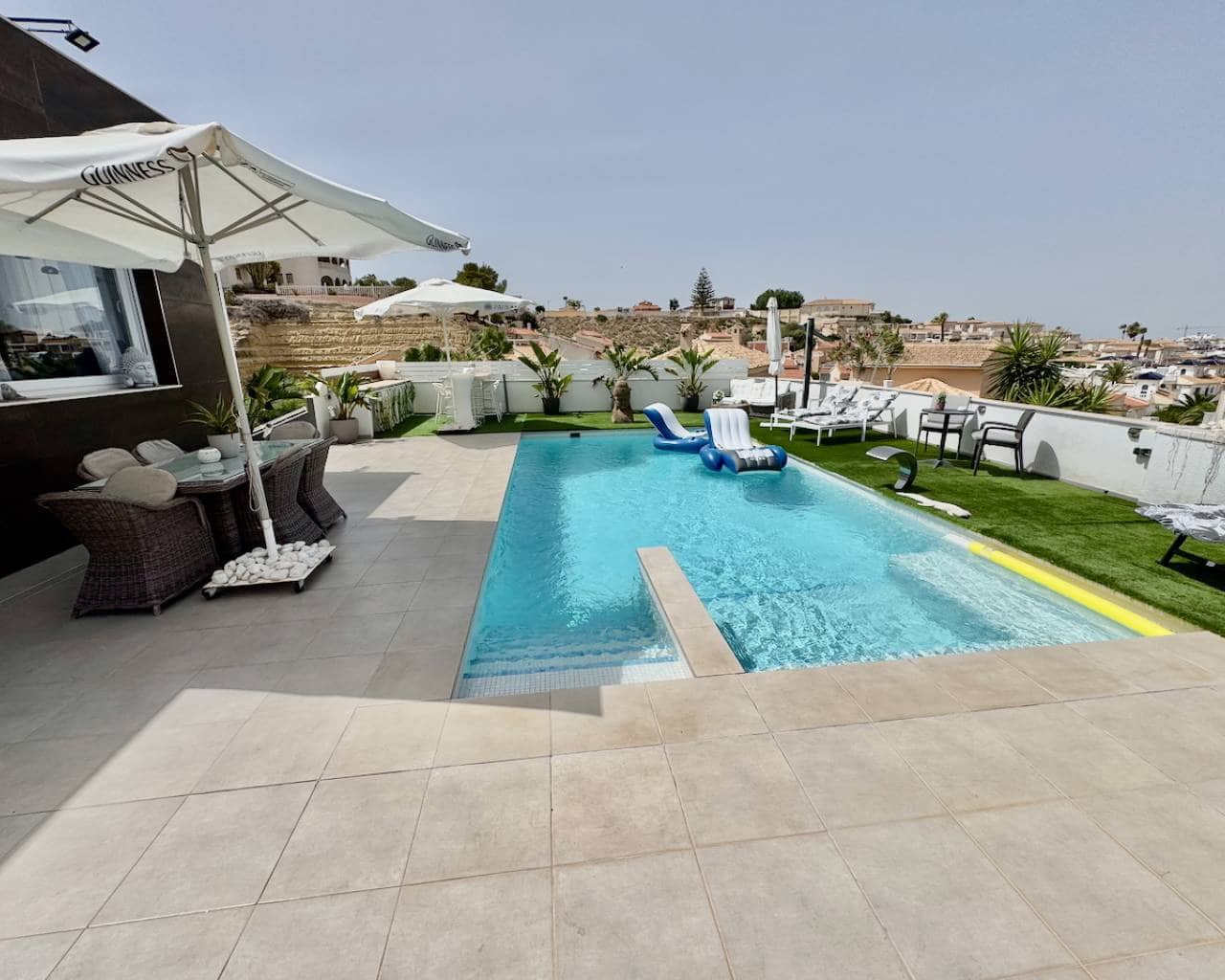 6 sypialnia Willa na sprzedaż w Ciudad Quesada z basenem garażem - 685 000 € (Ref: 9426099)