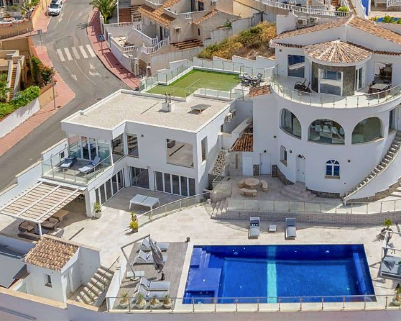 7 chambre Villa/Maison à vendre à Ciudad Quesada avec piscine garage - 1 500 000 € (Ref: 9426101)