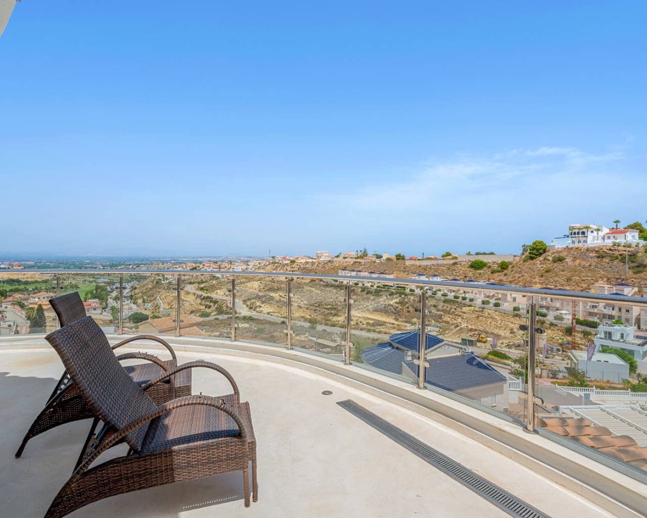7 chambre Villa/Maison à vendre à Ciudad Quesada avec piscine garage - 1 500 000 € (Ref: 9426101)