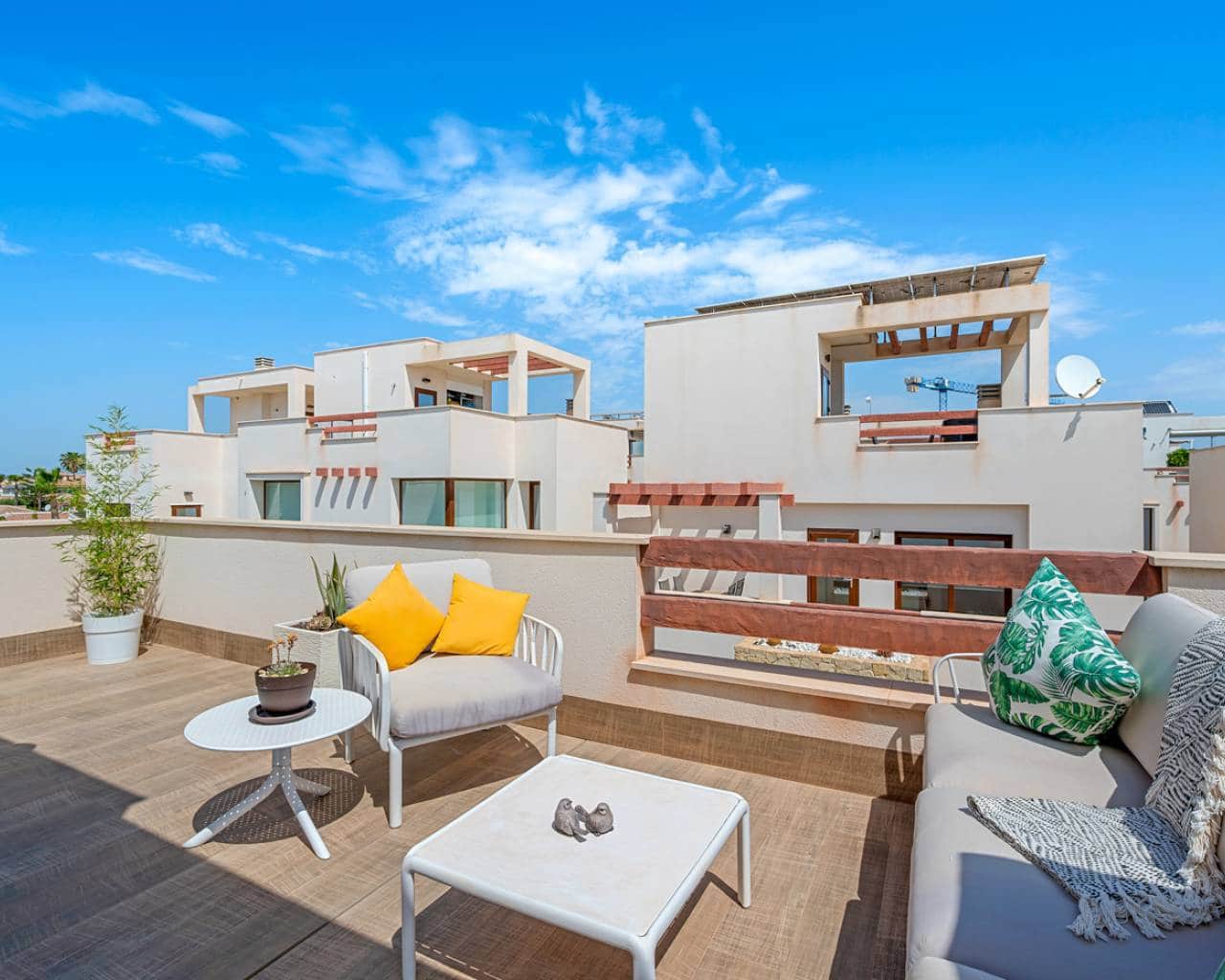 3 bedroom Villa for sale in Ciudad Quesada with pool - € 475,000 (Ref: 9426102)