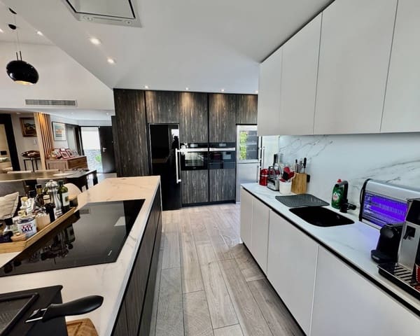 2 sypialnia Willa na sprzedaż w Algorfa z basenem garażem - 660 000 € (Ref: 9426109)