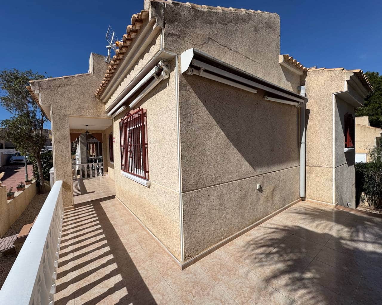2 Zimmer Villa zu verkaufen in Algorfa mit Garage - 198.000 € (Ref: 9426111)