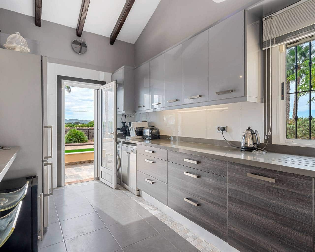 2 sypialnia Finka/Dom wiejski na sprzedaż w Rafal z basenem - 395 000 € (Ref: 9426115)