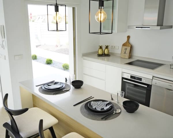 Chalet de 3 habitaciones en Los Montesinos en venta - 349.000 € (Ref: 9426128)