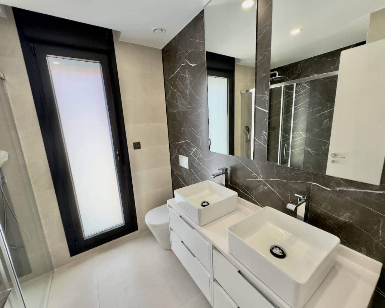 Chalet de 3 habitaciones en Benijófar en venta con garaje - 449.000 € (Ref: 9426130)