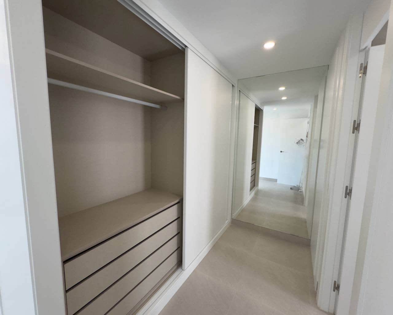 Chalet de 3 habitaciones en Benijófar en venta con garaje - 449.000 € (Ref: 9426130)