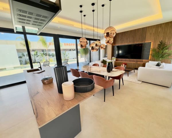 Chalet de 3 habitaciones en Ciudad Quesada, Rojales en venta con garaje - 699.900 € (Ref: 9426132)