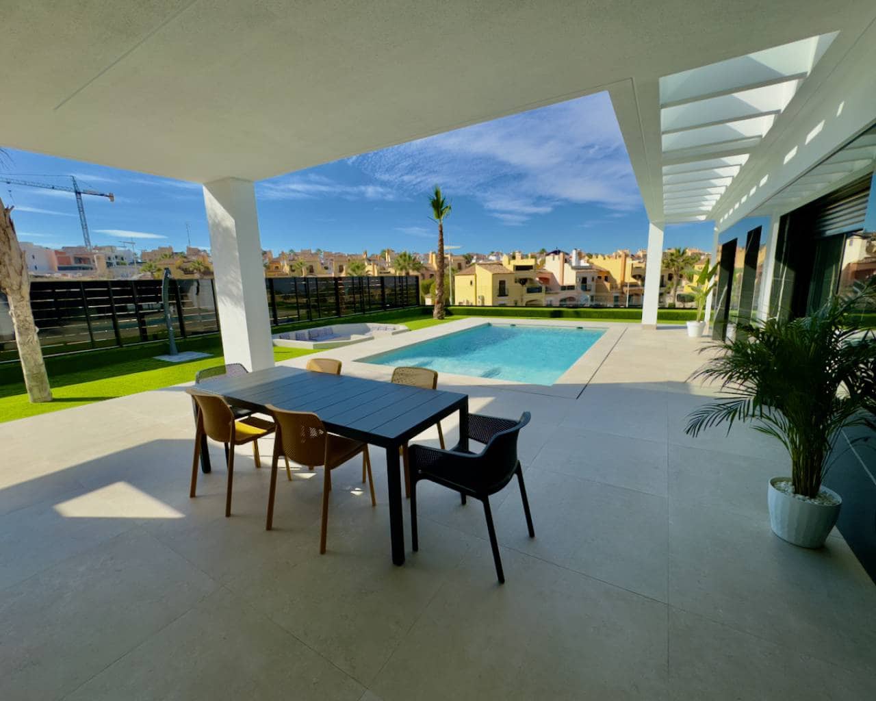 3 bedroom Villa for sale in Algorfa with pool garage - € 580,000 (Ref: 9426134)