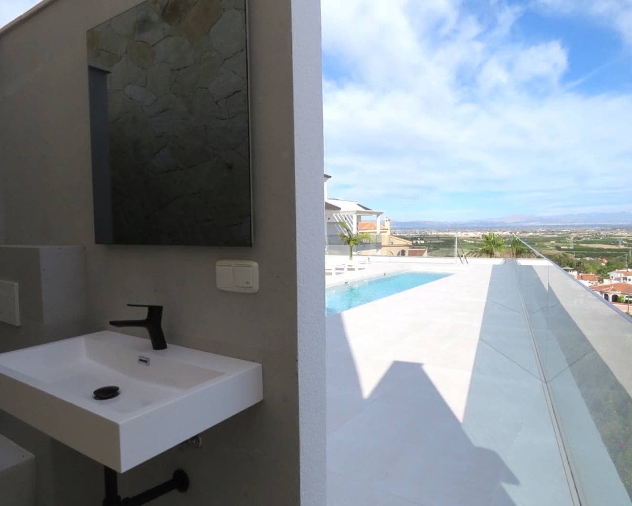 4 soverom Villa til salgs i Ciudad Quesada med svømmebasseng garasje - € 1 799 000 (Ref: 9426137)