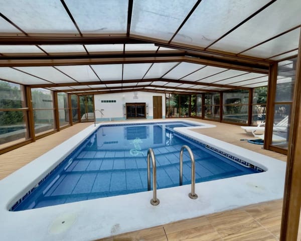 8 chambre Finca/Maison de Campagne à vendre à Orihuela avec piscine garage - 1 300 000 € (Ref: 9426138)