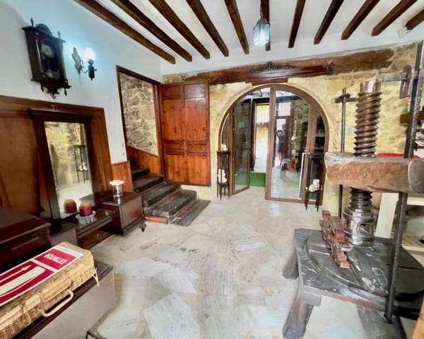 8 chambre Finca/Maison de Campagne à vendre à Orihuela avec piscine garage - 1 300 000 € (Ref: 9426138)