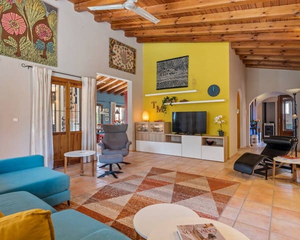 7 bedroom Finca/Country House for sale in Catral with pool - € 975,000 (Ref: 9426142)