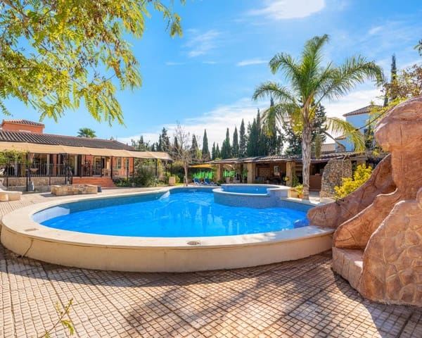 7 sovrum Finca/Hus på landet till salu i Catral med pool - 975 000 € (Ref: 9426142)