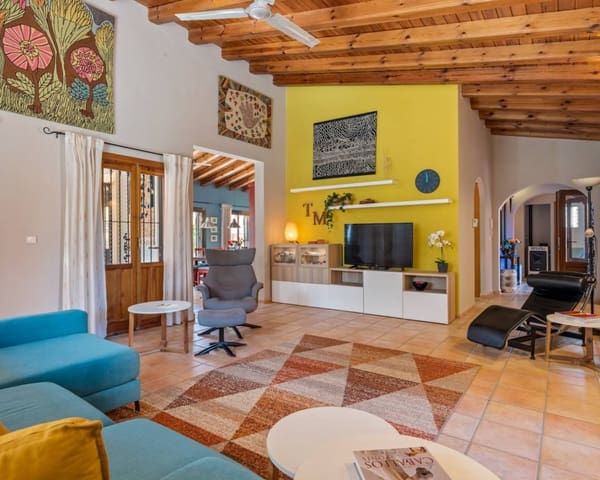 7 sovrum Finca/Hus på landet till salu i Catral med pool - 975 000 € (Ref: 9426142)