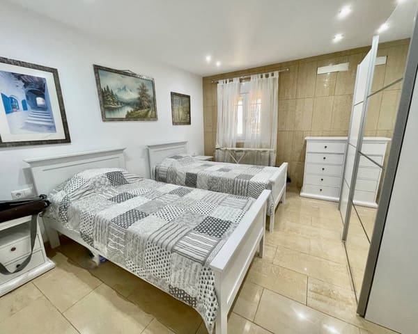 6 soveværelse Villa til salg i Guardamar del Segura med swimmingpool garage - € 900.000 (Ref: 9426143)