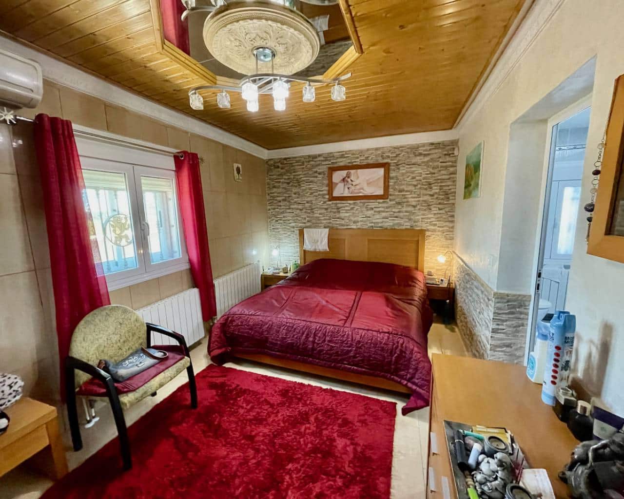 6 bedroom Villa for sale in Guardamar del Segura with pool garage - € 900,000 (Ref: 9426143)