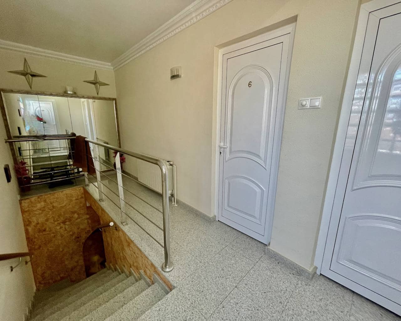 6 bedroom Villa for sale in Guardamar del Segura with pool garage - € 900,000 (Ref: 9426143)