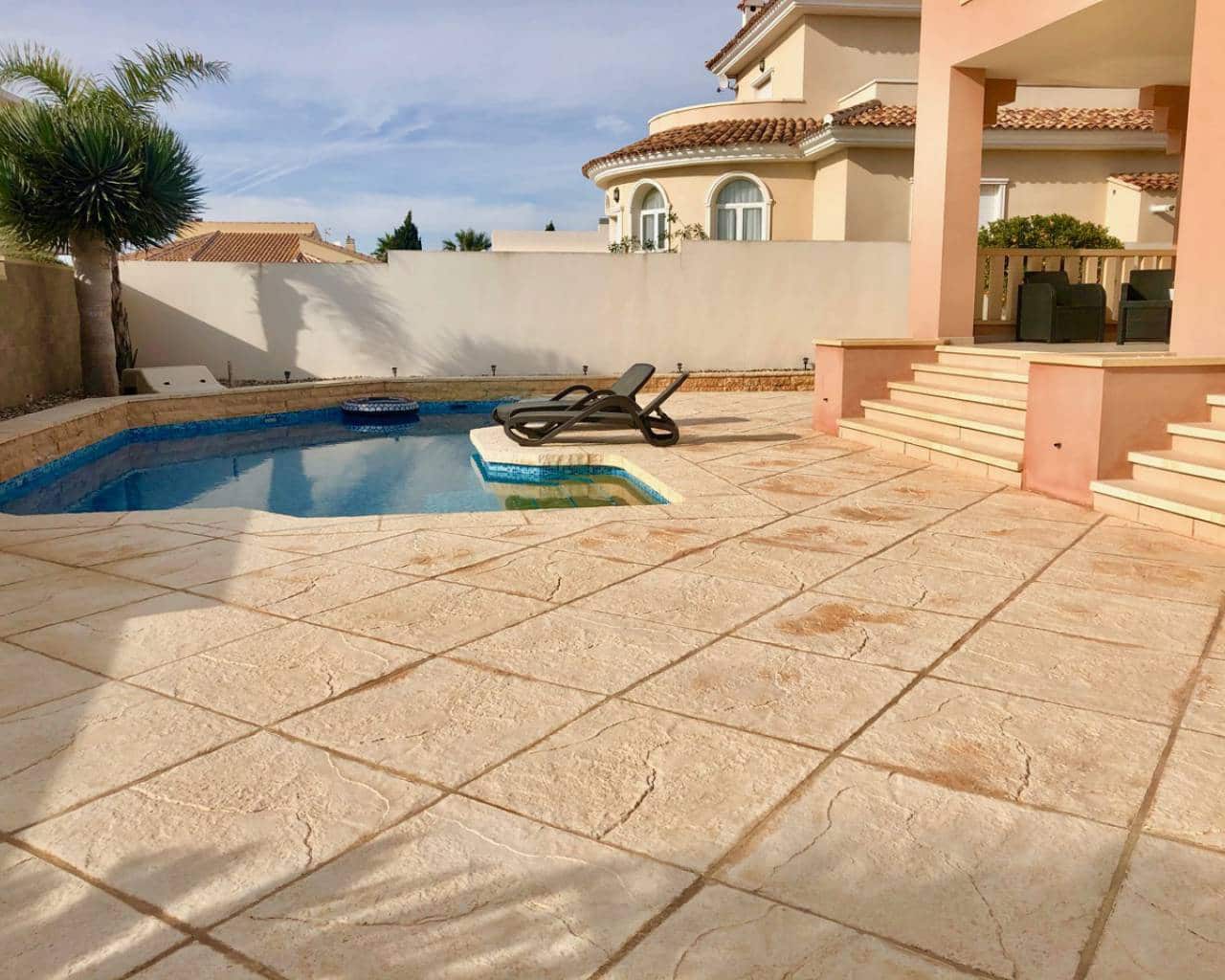 4 bedroom Villa for sale in Ciudad Quesada with pool garage - € 520,000 (Ref: 9426144)
