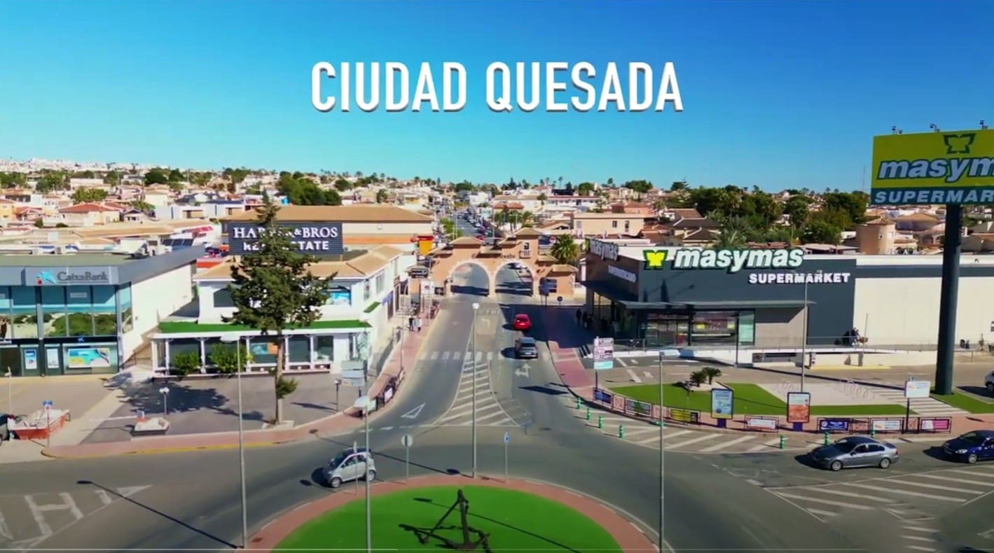 3 bedroom Villa for sale in Ciudad Quesada with pool garage - € 230,000 (Ref: 9426147)