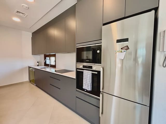 3 makuuhuone Huvila myytävänä paikassa Benijófar mukana uima-altaan 
autotalli - 395 000 € (Ref: 9426148)