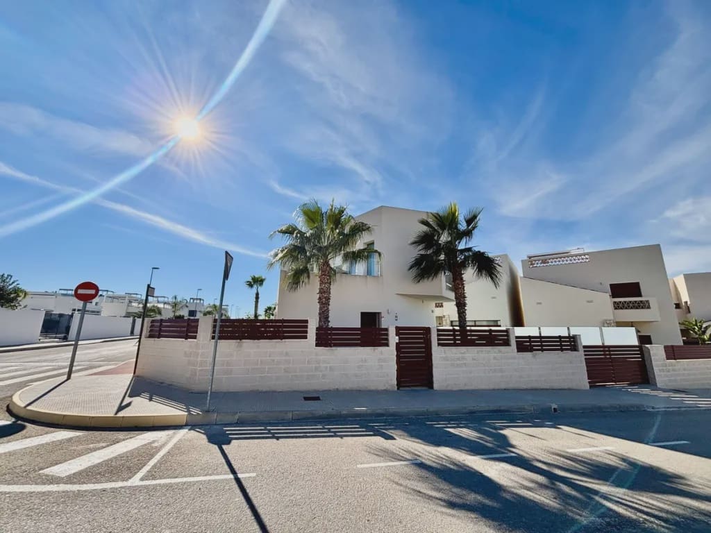 3 sovrum Villa till salu i Benijofar med pool garage - 395 000 € (Ref: 9426148)