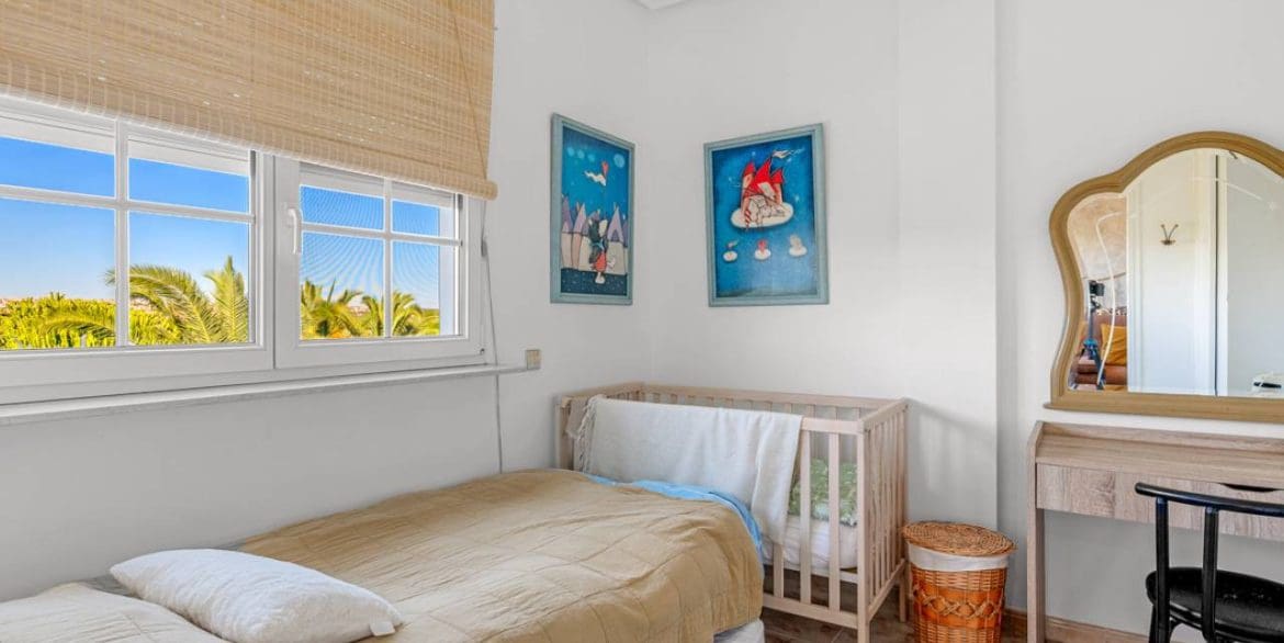 10 quarto Moradia para venda em Los Montesinos com piscina garagem - 995 000 € (Ref: 9426149)