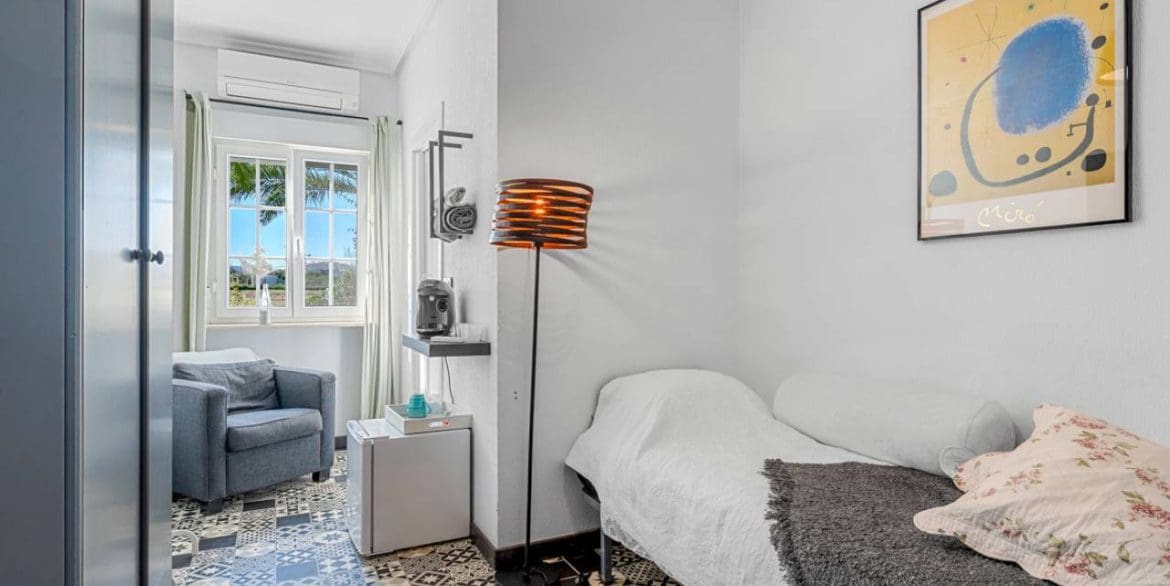 10 quarto Moradia para venda em Los Montesinos com piscina garagem - 995 000 € (Ref: 9426149)