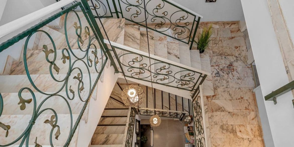 10 quarto Moradia para venda em Los Montesinos com piscina garagem - 995 000 € (Ref: 9426149)