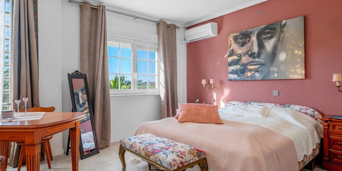 10 bedroom Villa for sale in Los Montesinos with pool garage - € 995,000 (Ref: 9426149)
