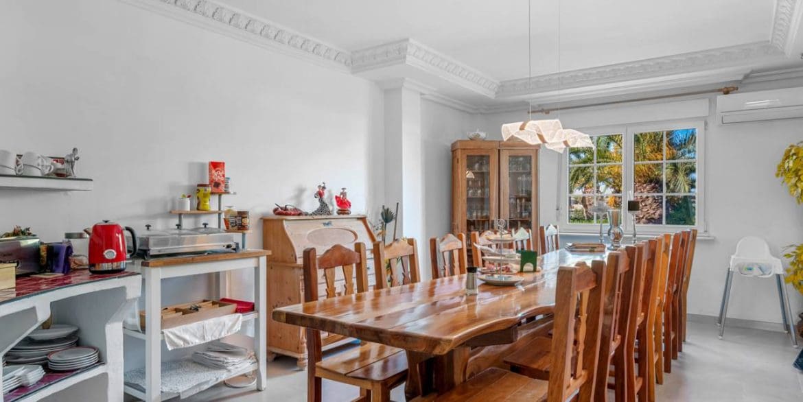 10 bedroom Villa for sale in Los Montesinos with pool garage - € 995,000 (Ref: 9426149)
