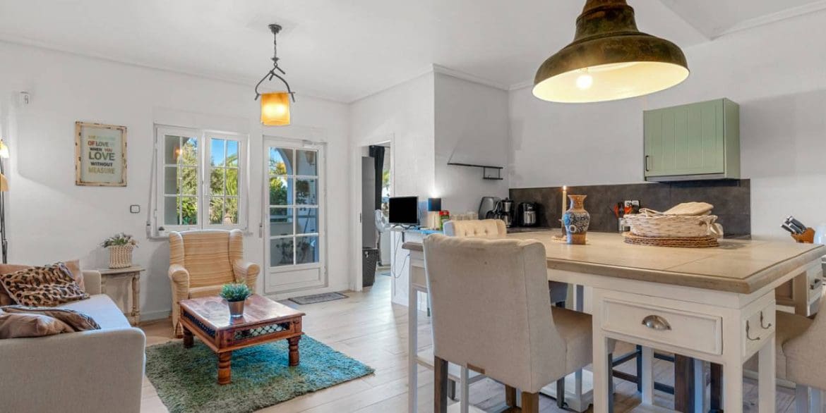 10 bedroom Villa for sale in Los Montesinos with pool garage - € 995,000 (Ref: 9426149)
