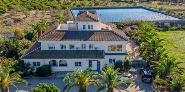 10 sypialnia Willa na sprzedaż w Los Montesinos z basenem garażem - 995 000 € (Ref: 9426149)