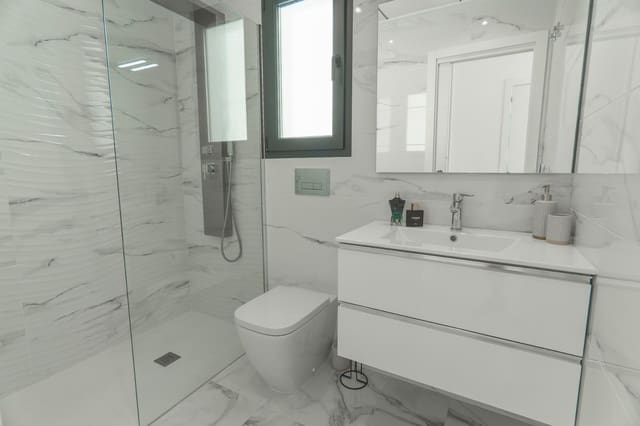 3 sypialnia Willa na sprzedaż w Orihuela Costa, Orihuela z basenem garażem - 385 000 € (Ref: 9426150)