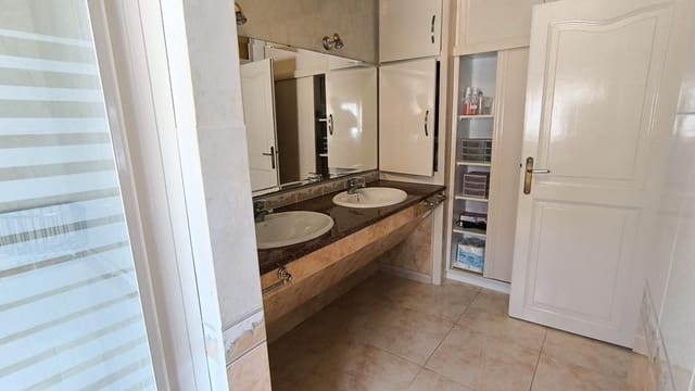 5 soveværelse Villa til salg i Benijófar med swimmingpool - € 475.000 (Ref: 9426154)