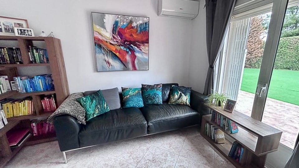 5 soveværelse Villa til salg i Benijofar med swimmingpool - € 475.000 (Ref: 9426154)