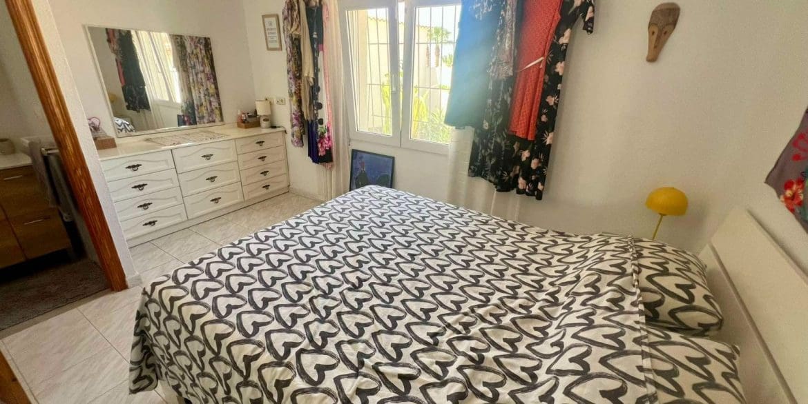 5 soveværelse Villa til salg i Benijofar med swimmingpool - € 475.000 (Ref: 9426154)