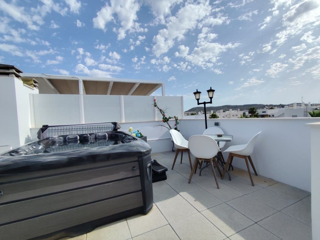 2 sovrum Takvåning till salu i Vistabella med pool - 229 950 € (Ref: 9429045)