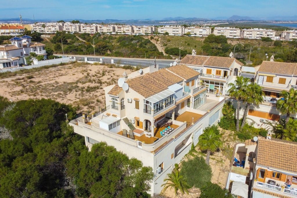 3 bedroom Apartment for sale in La Mata with pool - € 205,000 (Ref: 9429047)