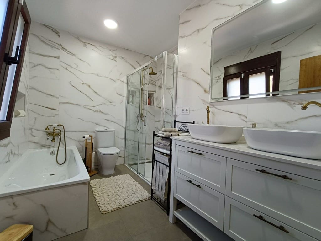 5 bedroom Villa for sale in Pinar de Campoverde - € 785,000 (Ref: 9429053)