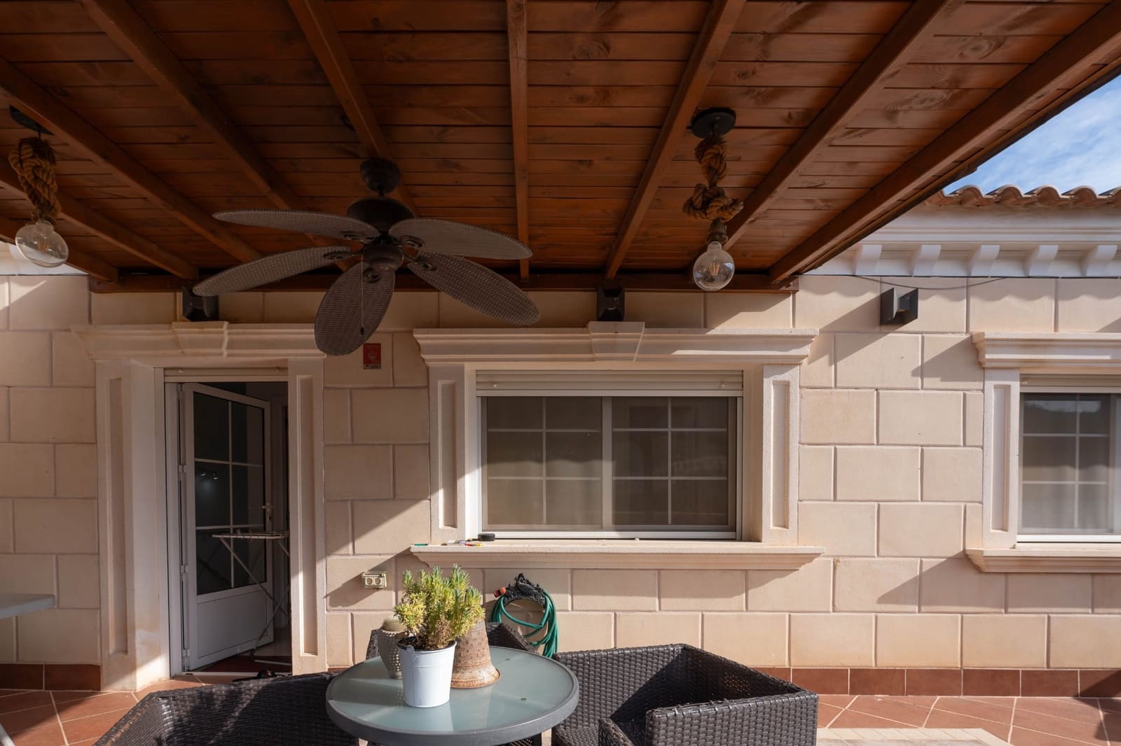 3 makuuhuone Huvila myytävänä paikassa Rojales - 239 000 € (Ref: 9432819)