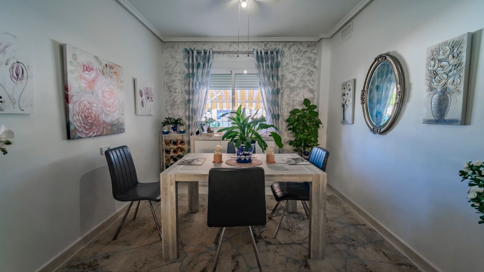 2 makuuhuone Omakotitalo myytävänä paikassa Ciudad Quesada mukana uima-altaan 
autotalli - 235 000 € (Ref: 9445533)