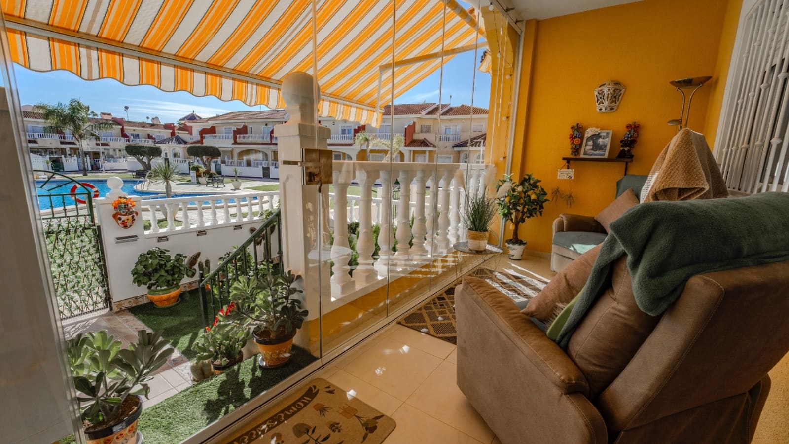 2 soverom Hus til salgs i Ciudad Quesada med svømmebasseng garasje - € 235 000 (Ref: 9445533)