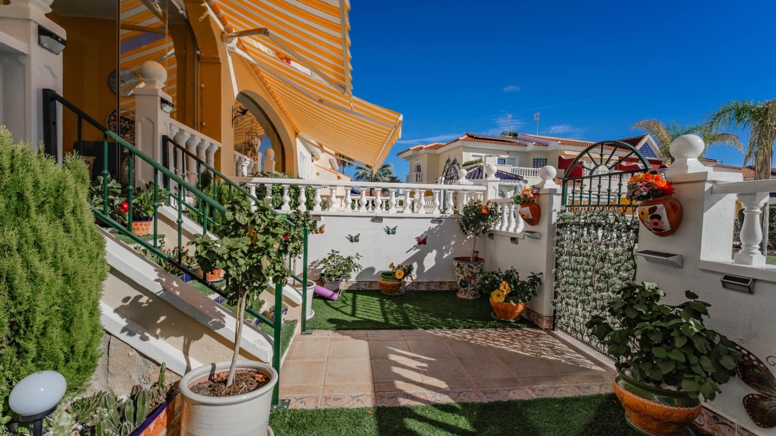 2 soverom Hus til salgs i Ciudad Quesada med svømmebasseng garasje - € 235 000 (Ref: 9445533)