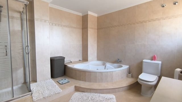 4 soverom Villa til salgs i Ciudad Quesada, Rojales med svømmebasseng - € 674 950 (Ref: 9488552)