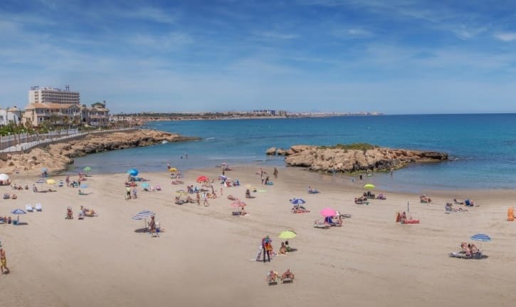 4 camera da letto Villetta Bifamiliare in vendita in La Zenia con piscina - 359.000 € (Rif: 9496711)