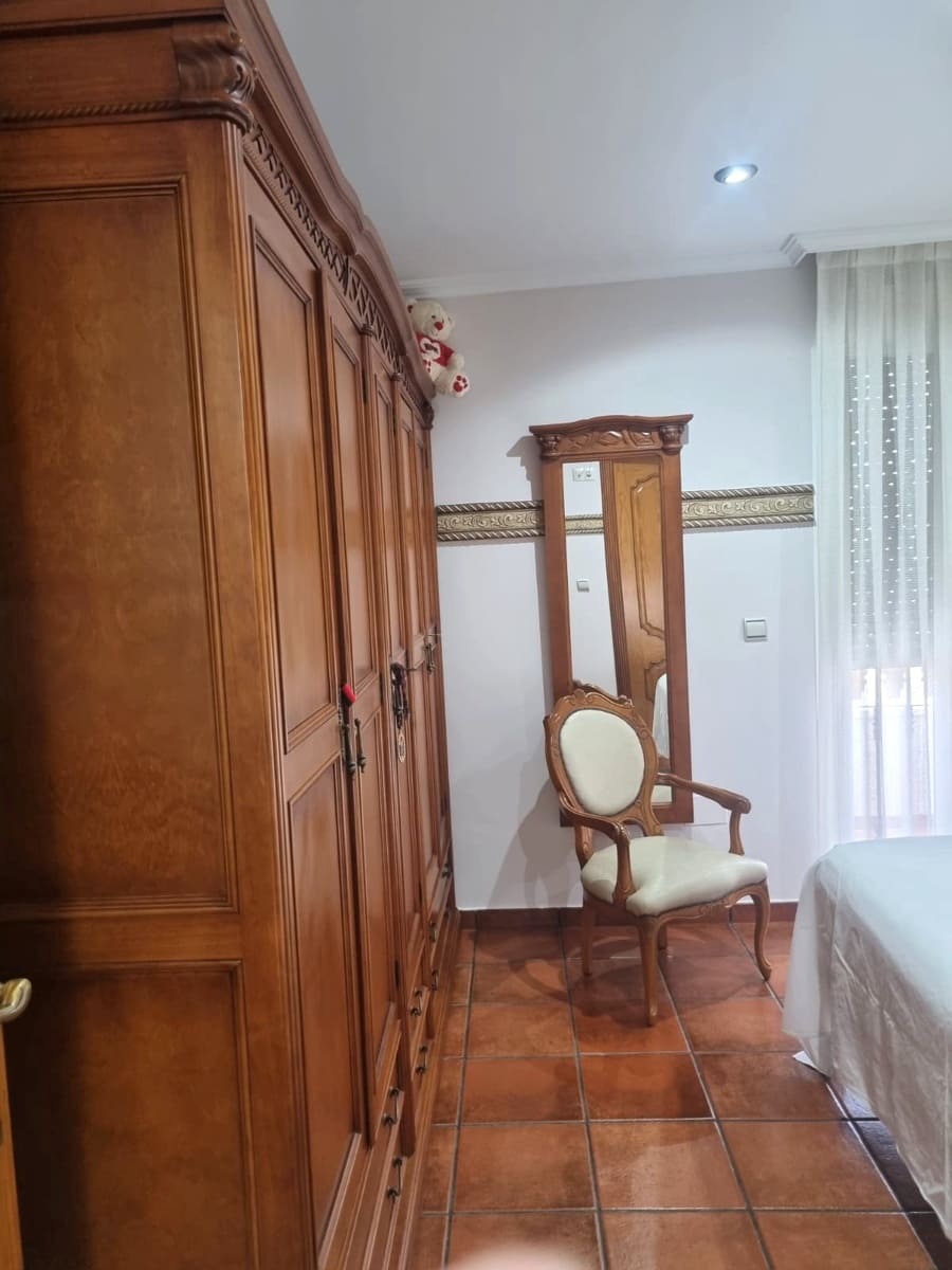 4 slaapkamer Halfvrijstaande villa te koop in La Zenia met zwembad - € 359.000 (Ref: 9496711)